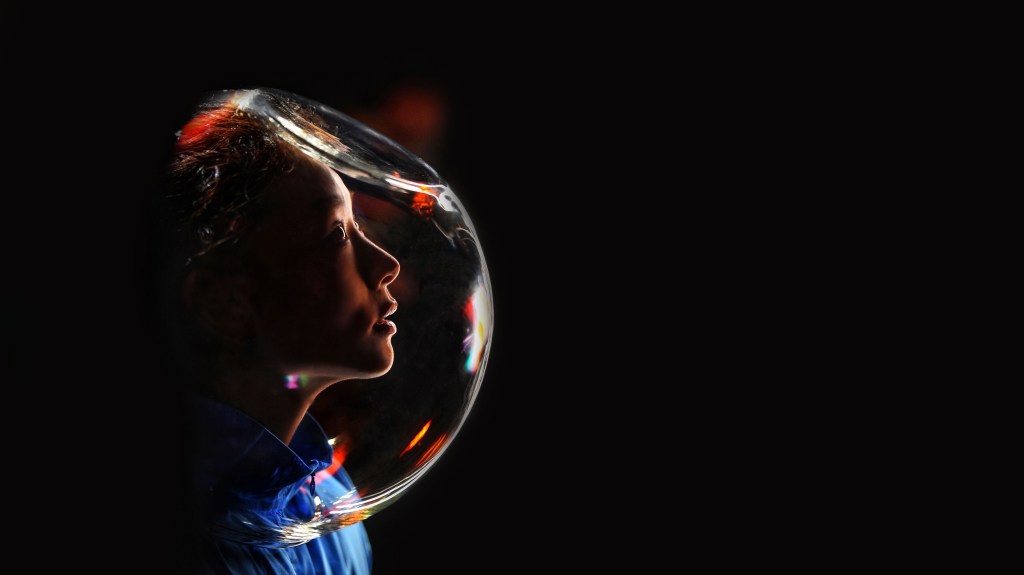 專訪余佩真：一個創作者的思路歷程